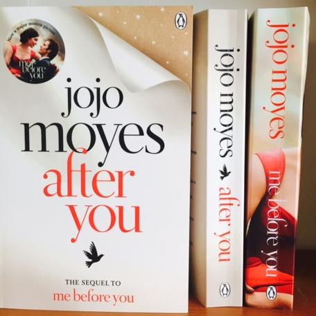 X 上的Curtis Brown Books：「Release your inner Lou Clark - @jojomoyes  #MeBeforeYou on Blu-ray and bumblebee leggings to match! RT & follow by 5pm  2/8/17 - two to win! 🐝  /