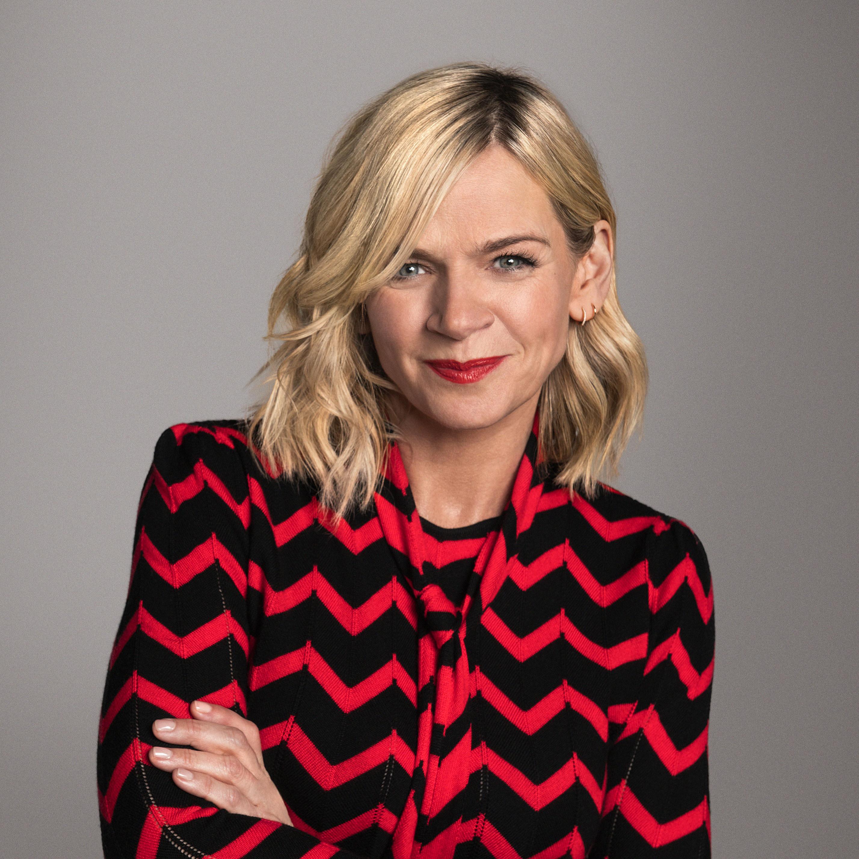 ¿Cuánto mide Zoe Ball? Square